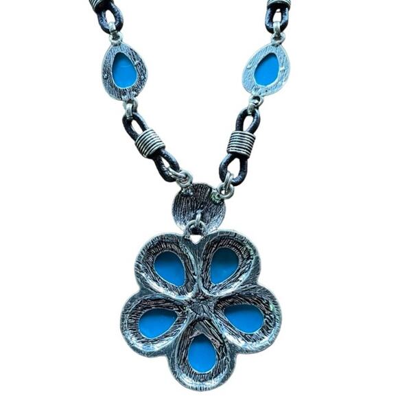 Faux Turquoise and Silver Tone Chunky Statement Necklace Bohemian Southwestern - Picture 6 of 9